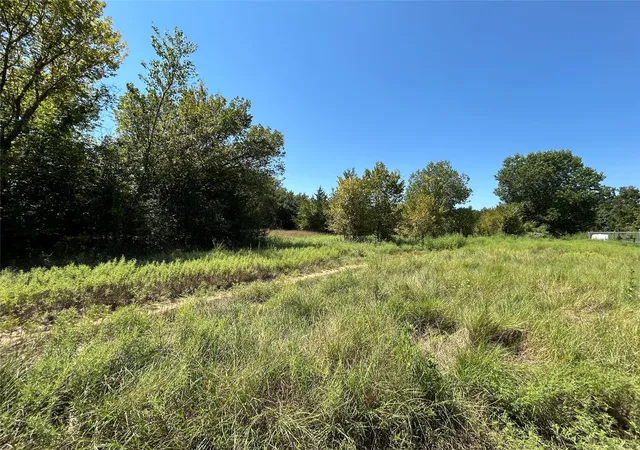 Photo 4 of Land for sale at 100 N Agnew St, Boyd, TX 76023 | MLS# 21049710 | Listing updated on 2026-08-17