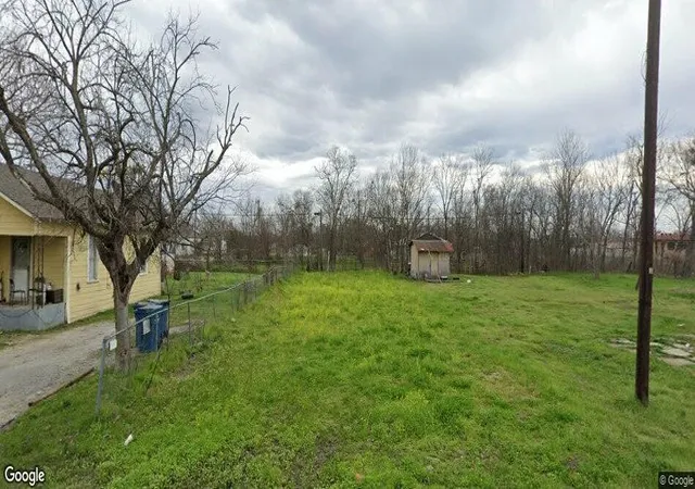 Photo 1 of Land for sale at 611 E 11th Ave, Corsicana, TX 75110 | MLS# 21051272 | Listing updated on 2026-07-26