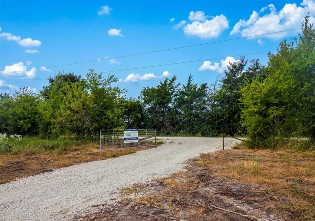 Homes for sale in Groesbeck, TX | Tract 1 Tbd Lcr 390, Groesbeck, TX 76642 | MLS# 21051721