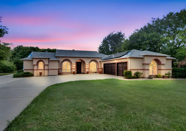 Photo 3 of Single family home for sale at 2724 Prairie Acres Cvs, Cedar Hill, TX 75104 | MLS# 21049018 | Listing updated on 2026-09-01