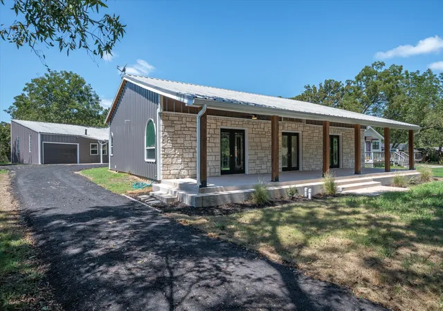 Homes for sale in East Tawakoni, TX | 362 Old Mill Ln, East Tawakoni, TX 75472 | MLS# 21052291