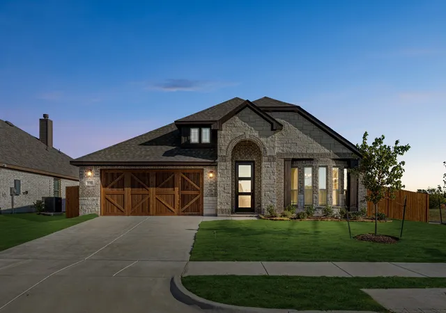Photo 2 of Sale Pending at 537 Sanctuary Dr, Waxahachie, TX 75165 | MLS# 21054064 | Listing updated on 2026-07-15