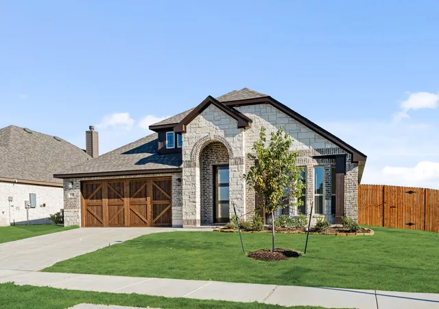 Photo 3 of Sale Pending at 537 Sanctuary Dr, Waxahachie, TX 75165 | MLS# 21054064 | Listing updated on 2026-07-15