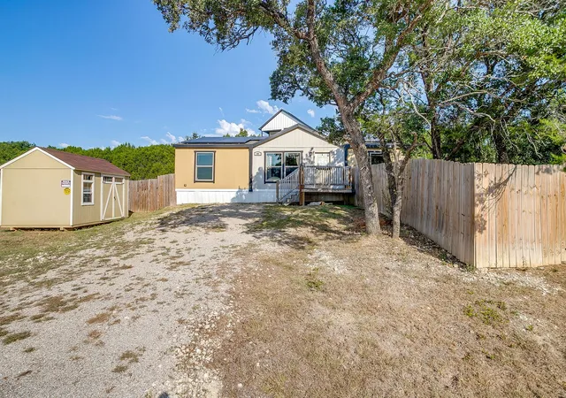 2nd image of 900 Tree Dr, Granbury, TX 76048 | MLS# 21052348