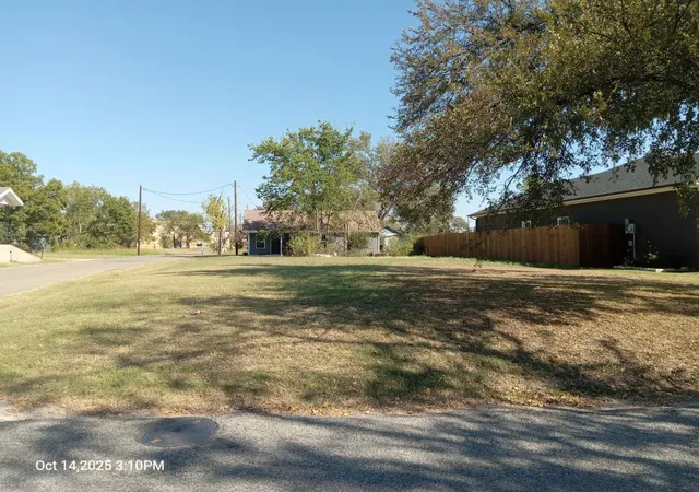 Photo 3 of Land for sale at 1220 Maple St, Bonham, TX 75418 | MLS# 21055221 | Listing updated on 2026-07-07
