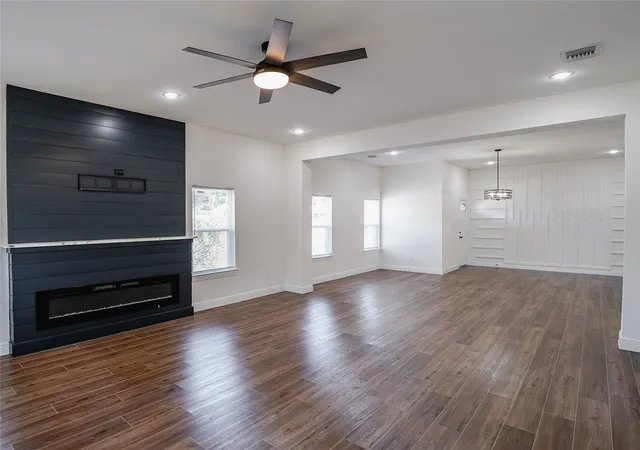 Homes for sale in Dallas, TX | 4206 Colonial Ave, Dallas, TX 75215 | MLS# 21055390