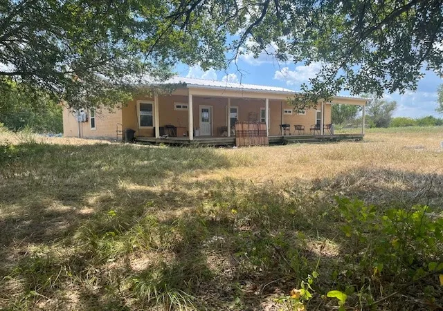 Photo 3 of Single family home for sale at 455 Fm 71, Commerce, TX 75428 | MLS# 21044762 | Listing updated on 2026-08-22