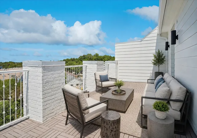 Photo 4 of Single family home for sale at 1308 E Crosby Rd, Carrollton, TX 75006 | MLS# 21056202 | Listing updated on 2026-08-22
