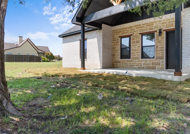 Homes for sale in Corsicana, TX | 2005 Cumberland Cir, Corsicana, TX 75110 | MLS# 21056319