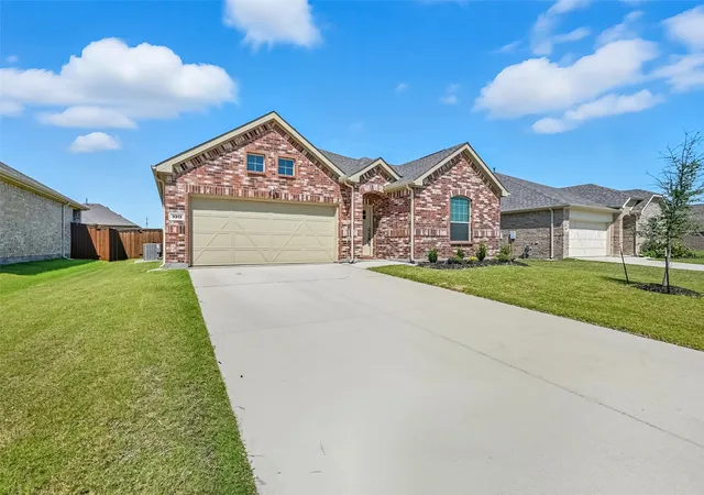 Homes for sale in Little Elm, TX | 3313 Layla Creek Dr, Little Elm, TX 75068 | MLS# 21057016