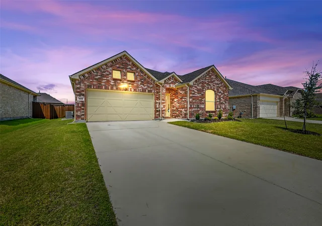 Homes for sale in Little Elm, TX | 3313 Layla Creek Dr, Little Elm, TX 75068 | MLS# 21057016