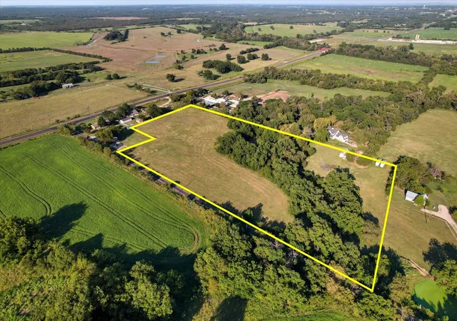 Photo 3 of Land for sale at Tbd Elm Bottom Cir, Aubrey, TX 76227 | MLS# 21046653 | Listing updated on 2026-09-28