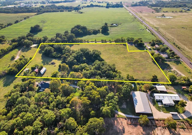 Photo 4 of Land for sale at Tbd Elm Bottom Cir, Aubrey, TX 76227 | MLS# 21046653 | Listing updated on 2026-09-28