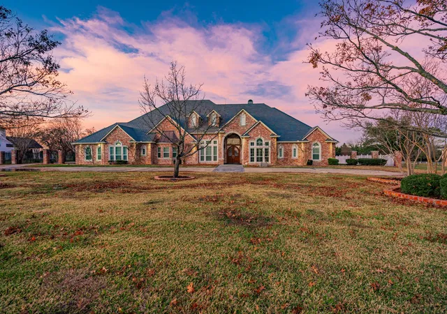 Photo 1 of Mansion for sale at 1990 Broken Lance Ln, Rockwall, TX 75032 | MLS# 21055232 | Listing updated on 2026-08-22