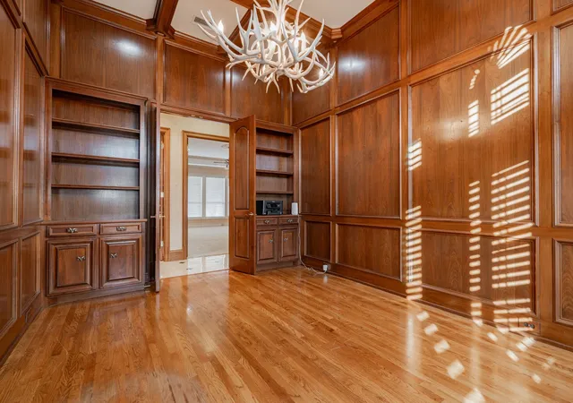 Photo 4 of Single family home for sale at 1990 Broken Lance Ln, Rockwall, TX 75032 | MLS# 21055232 | Listing updated on 2026-08-22