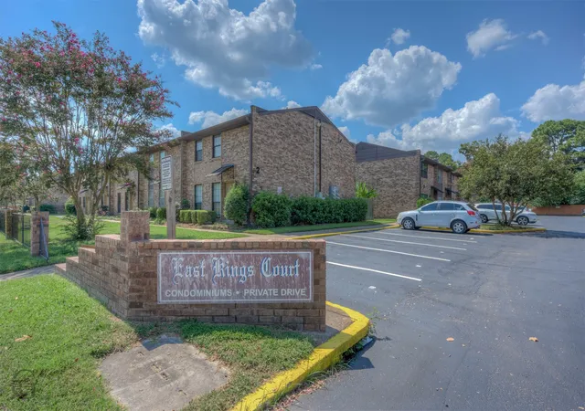Photo 1 of Condo for sale at 1820 E Kings Hwy #252, Shreveport, LA 71105 | MLS# 21053405 | Listing updated on 2026-08-31