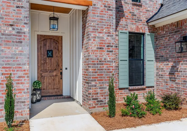 3rd image of 807 Walstonburg, Benton, LA 71006 | MLS# 21058669