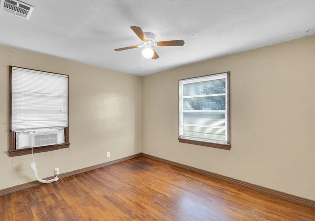 Photo 16 of Single family home for sale at 202 W Wheatland Rd, Duncanville, TX 75116 | MLS# 21017515 | Listing updated on 2026-08-04