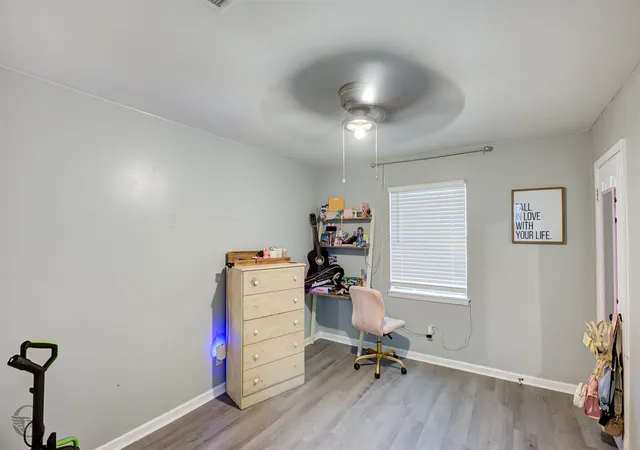 Photo 4 of Single family home for sale at 3017 Hazel Cir, Shreveport, LA 71118 | MLS# 21057383 | Listing updated on 2026-08-31