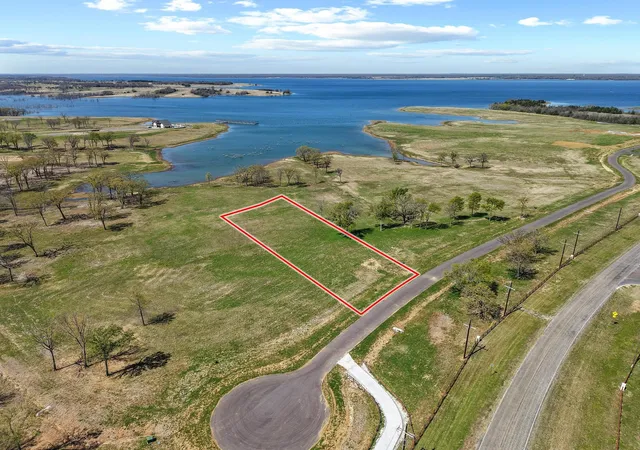 Photo 4 of Land for sale at 237 Lakeshore Terrace, Windom, TX 75492 | MLS# 21056885 | Listing updated on 2026-09-17