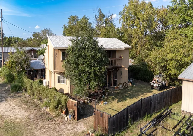 Photo 2 of Single family home for sale at 591 Fm 1201 Spur, Gainesville, TX 76240 | MLS# 21061216 | Listing updated on 2026-09-17