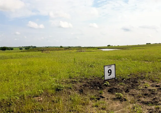 Photo 2 of Land for sale at 0000 Private Road 415 Road #Lot 9, Covington, TX 76636 | MLS# 21061532 | Listing updated on 2026-08-22