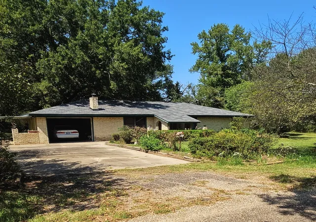 Homes for sale in Mount Pleasant, TX | 85 County Road 1435, Mount Pleasant, TX 75455 | MLS# 21062263