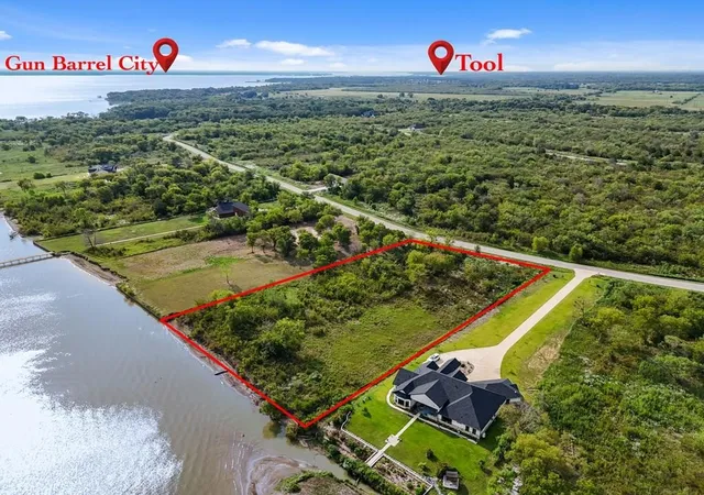 Photo 3 of Land for sale at 9277 W Shoreline Dr, Seven Points, TX 75143 | MLS# 21052475 | Listing updated on 2026-08-22
