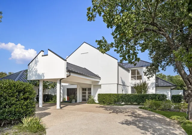 Photo 2 of Sale Pending at 6018 Rose Grove Ct, Dallas, TX 75248 | MLS# 21062283 | Listing updated on 2026-08-22