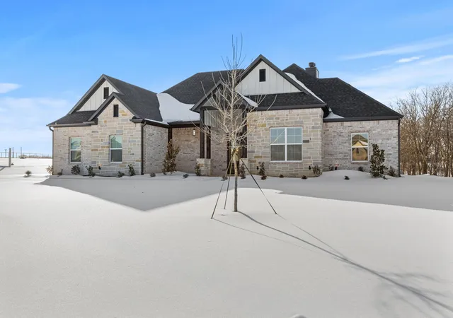 Homes for sale in Valley View, TX | 73 Dove Landing Rd, Valley View, TX 76272 | MLS# 21063463