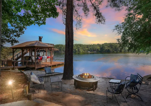 Photo 2 of Single family home for sale at 148 Pinewood Cvs, Holly Lake Ranch, TX 75765 | MLS# 21063761 | Listing updated on 2026-10-01