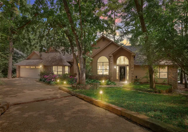 Photo 1 of Single family home for sale at 148 Pinewood Cvs, Holly Lake Ranch, TX 75765 | MLS# 21063761 | Listing updated on 2026-10-01