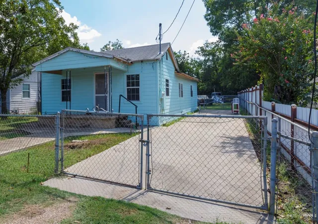 1st image of 3130 Palacios Ave, Dallas, TX 75212 | MLS# 21063953