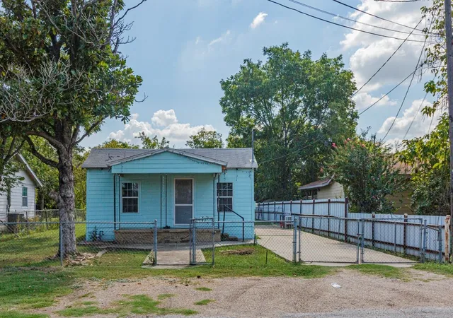 4th image of 3130 Palacios Ave, Dallas, TX 75212 | MLS# 21063953