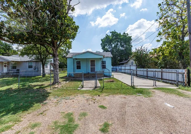 5th image of 3130 Palacios Ave, Dallas, TX 75212 | MLS# 21063953