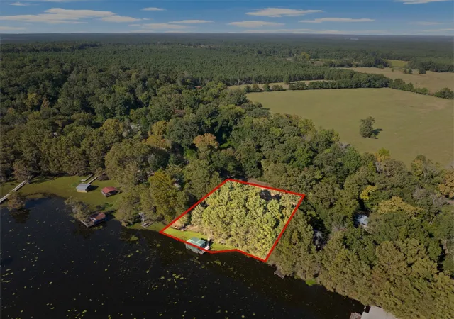Photo 2 of Single family home for sale at 229 County Rd 3637, Jefferson, TX 75657 | MLS# 21063565 | Listing updated on 2026-08-22