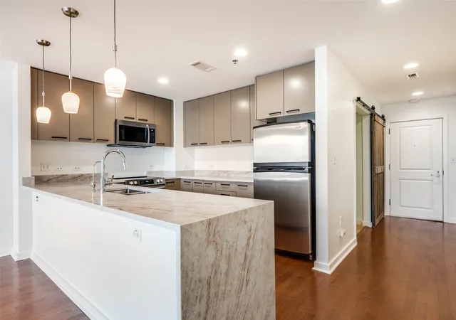 Homes for sale in Dallas, TX | 1200 Main St #804, Dallas, TX 75202 | MLS# 21063923