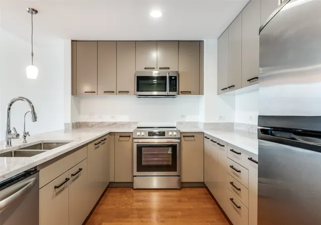 Homes for sale in Dallas, TX | 1200 Main St #804, Dallas, TX 75202 | MLS# 21063923