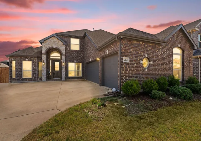 Homes for sale in Waxahachie, TX | 264 Northstar Ln, Waxahachie, TX 75165 | MLS# 21056718