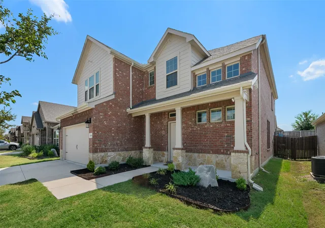 Photo 1 of Single family home for sale at 11000 Canyon Mine Dr, Aubrey, TX 76227 | MLS# 21062719 | Listing updated on 2026-09-19