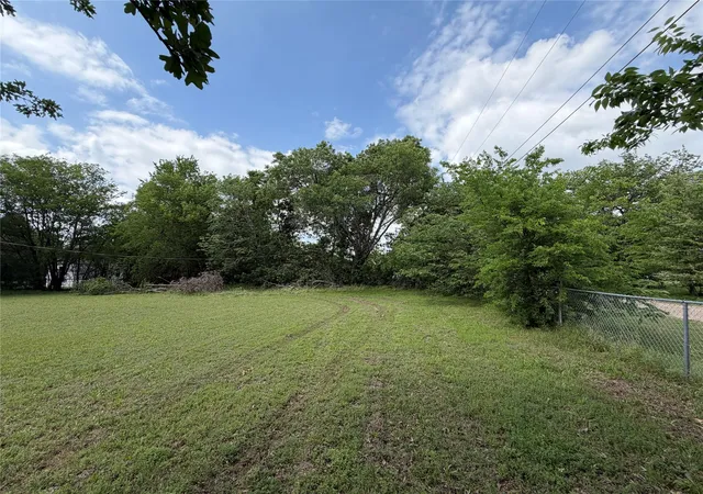 Photo 4 of Manufactured home for sale at 1048 Red Bird, Kemp, TX 75143 | MLS# 21060838 | Listing updated on 2026-09-04