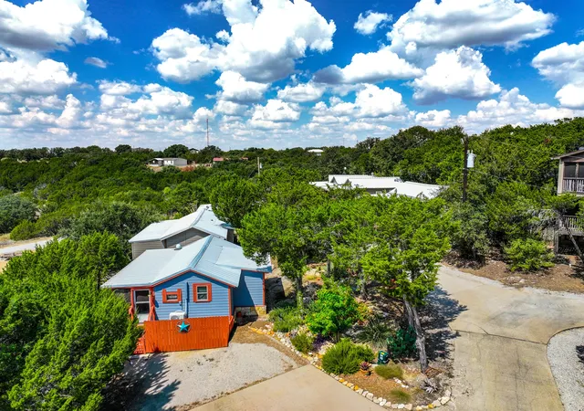 Homes for sale in Possum Kingdom Lake, TX | 200 Retreat Dr #7, Possum Kingdom Lake, TX 76450 | MLS# 21063547