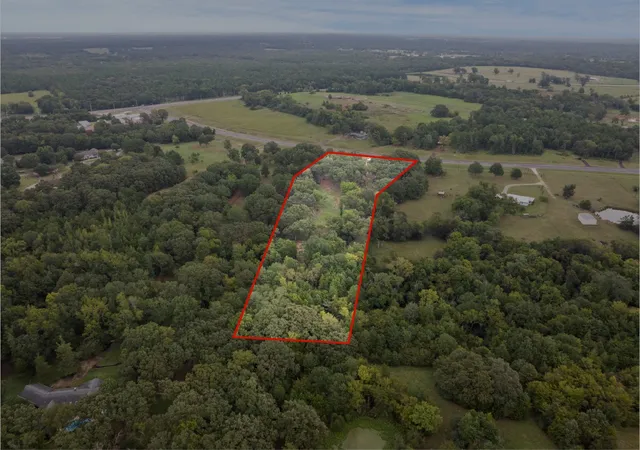 Homes for sale in Mt Pleasant, TX | 490 Fm 1735, Mt Pleasant, TX 75455 | MLS# 21065871