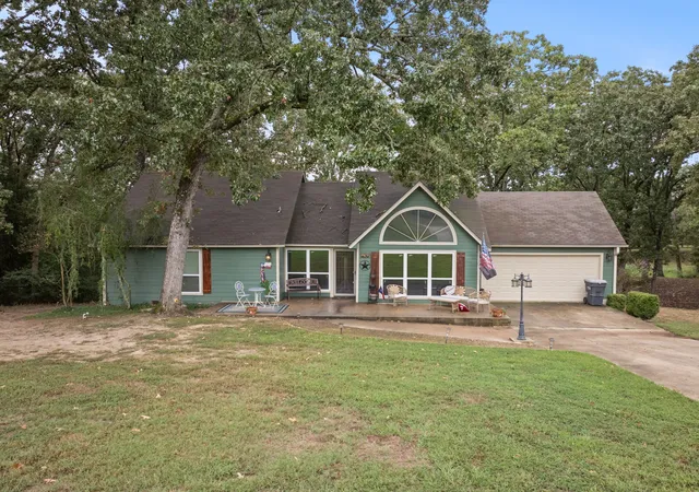 Homes for sale in Mt Pleasant, TX | 490 Fm 1735, Mt Pleasant, TX 75455 | MLS# 21065871