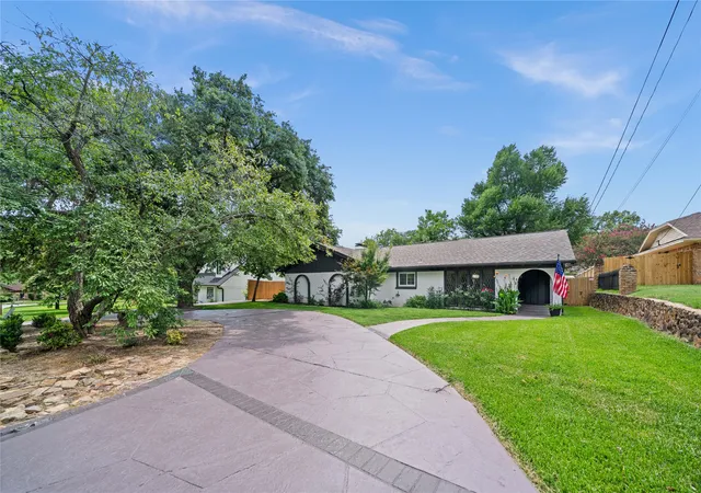 Homes for sale in Tyler, TX | 4107 Chester Dr, Tyler, TX 75701 | MLS# 21066961