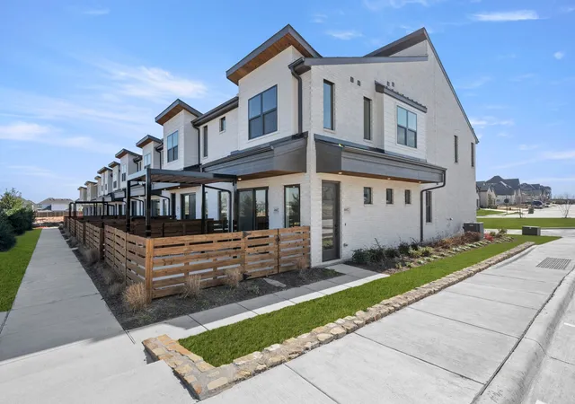 1st image of 4602 White Buffalo Trl, Little Elm, TX 75068 | MLS# 21067250