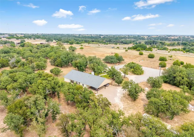 Photo 3 of House for sale at 6000 County Road 351, Dublin, TX 76446 | MLS# 21066909 | Listing updated on 2026-09-18