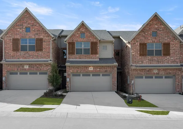 1st image of 4611 Hawks Trl, Little Elm, TX 75068 | MLS# 21067305