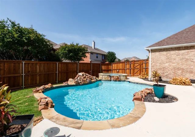 Photo 2 of Single family home for sale at 13347 Lincolnshire Ln, Frisco, TX 75035 | MLS# 21068370 | Listing updated on 2026-08-22