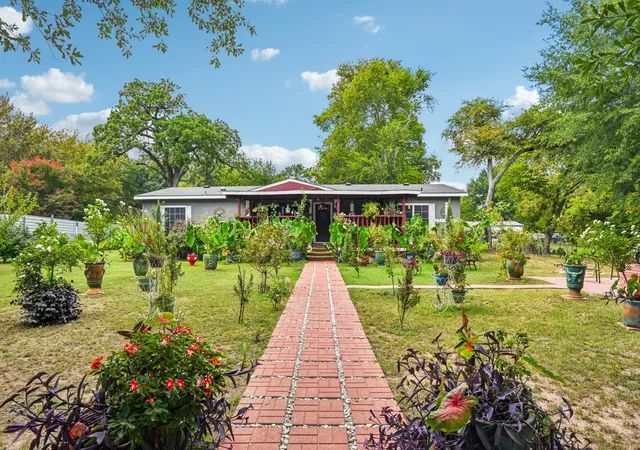 Photo 1 of Manufactured home for sale at 29275 Fm 429, Terrell, TX 75161 | MLS# 21068337 | Listing updated on 2026-08-26